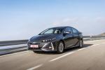 Toyota Prius Plug-in Hybrid 2016 года